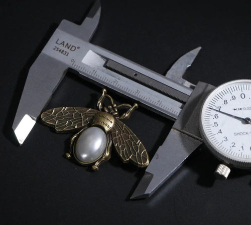 Pearl Bulb Brooch WEM Support (www.WEM.support)