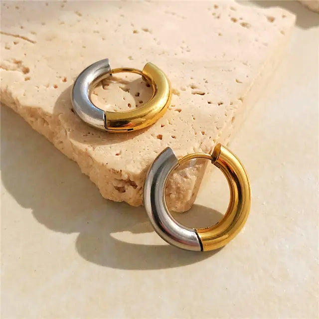 Geometric U-Shaped Stud Earrings WEM Support (www.WEM.support)