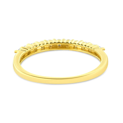 Anillo de Estilo de Banda Estriada de Oro Amarillo de 10K y Diamantes de 1/4 Cttw Certificado por IGI (Color I-J, Claridad I2-I3) WEM Support (www.WEM.support)