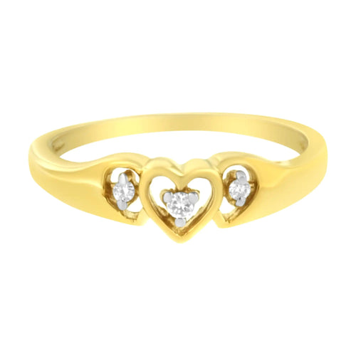 Anel de Diamante Triplo Coração em Ouro Amarelo 10KT com 1/20 cttw (K-L, I1-I2) WEM Support (www.WEM.support)