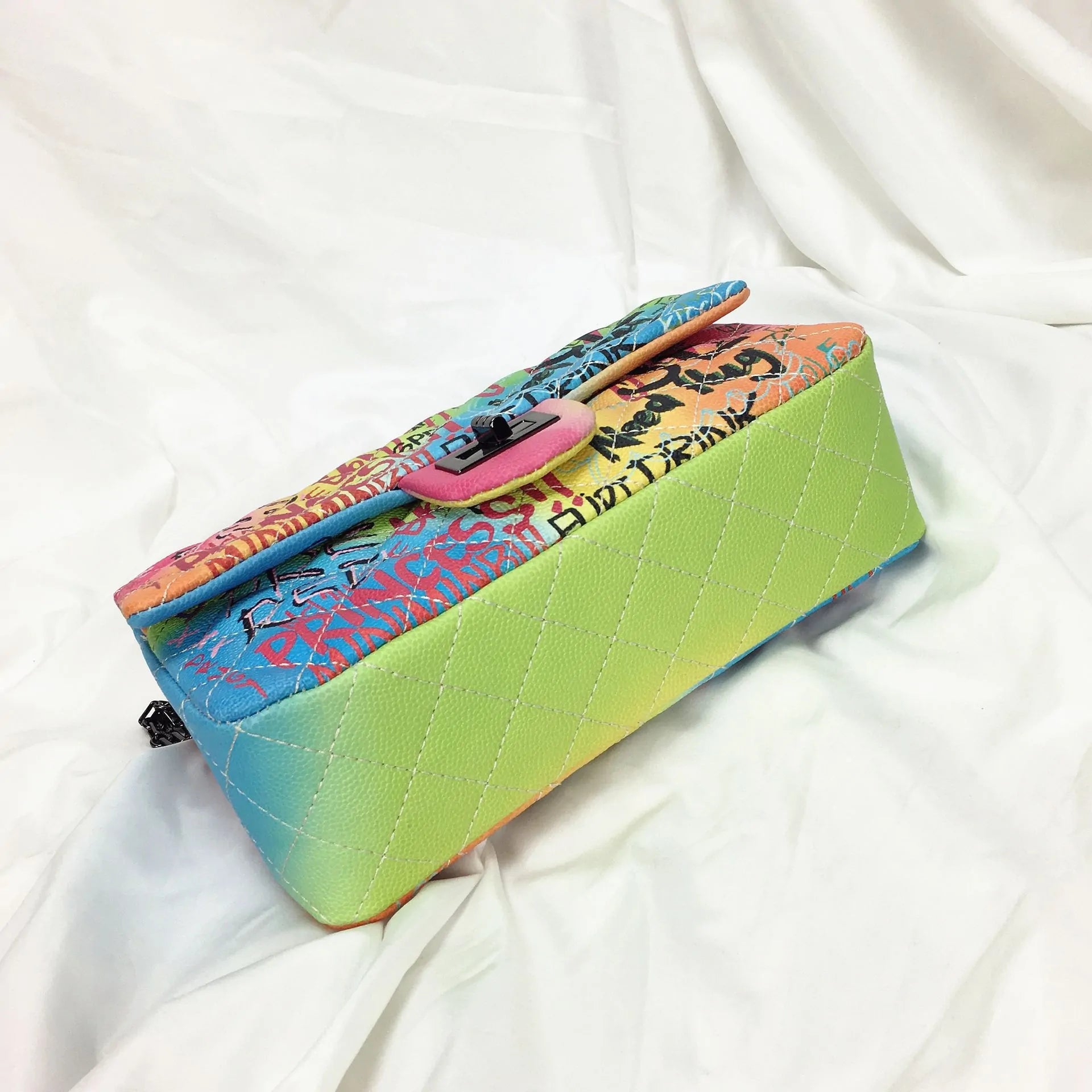 New Color Graffiti Printing Shoulder Bag Fashion Travel Bag WEM Support (www.WEM.support)