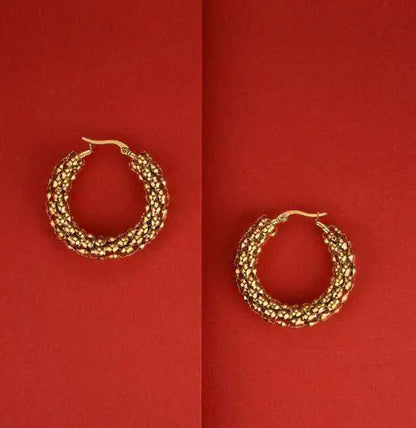 Peet Earrings -Small WEM Support (www.WEM.support)