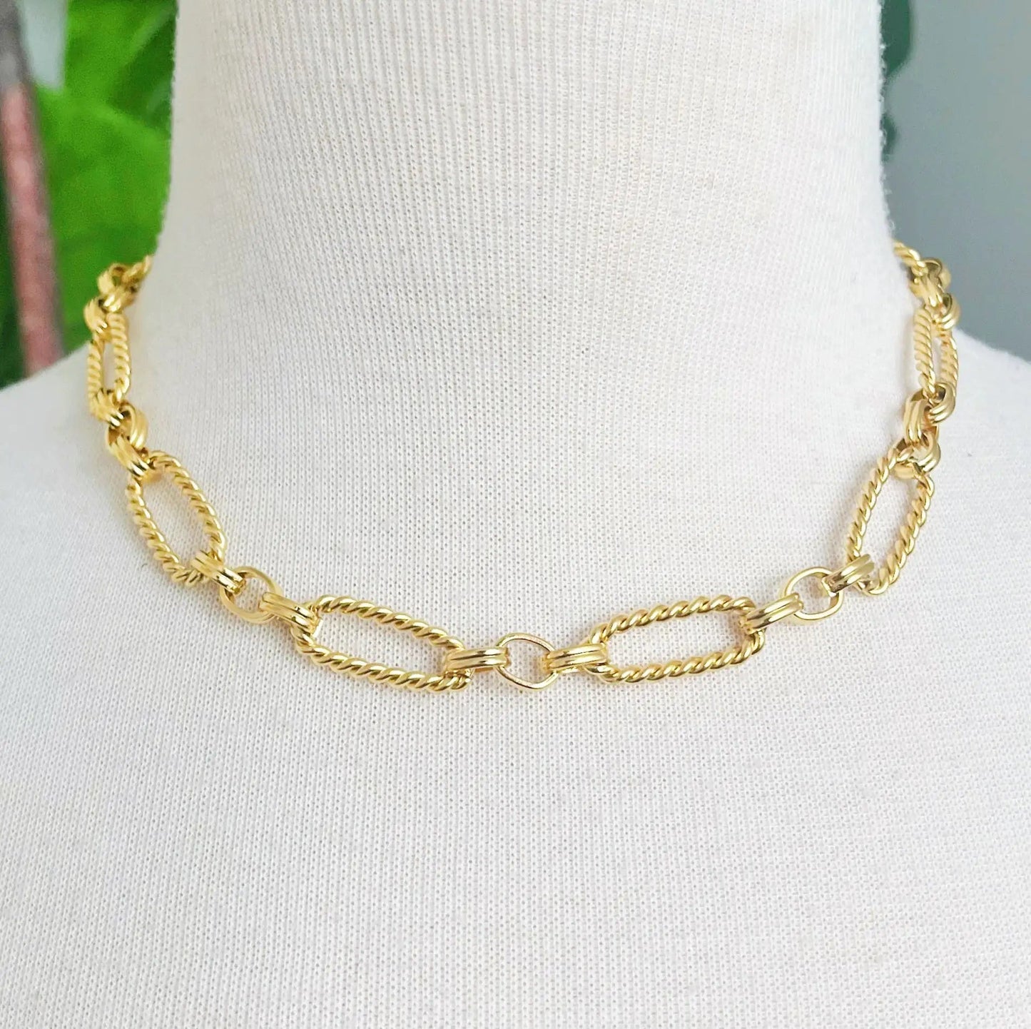 Alternatively Linked Cabled Necklace WEM Support (www.WEM.support)