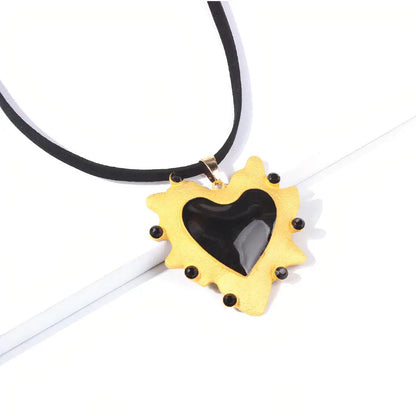 Black Heart Necklace WEM Support (www.WEM.support)