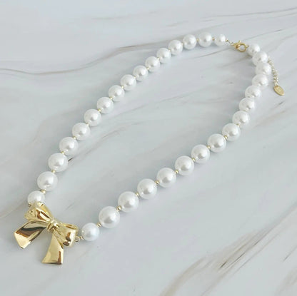 Bow And Pearls Necklace WEM Support (www.WEM.support)