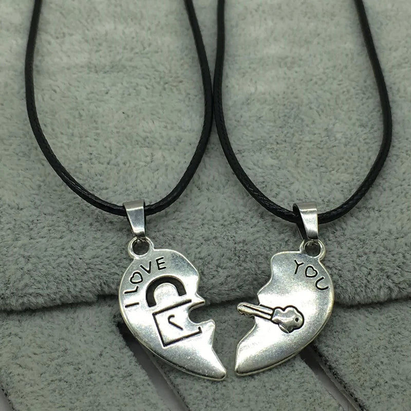 Couple Necklace In Silver WEM Support (www.WEM.support)