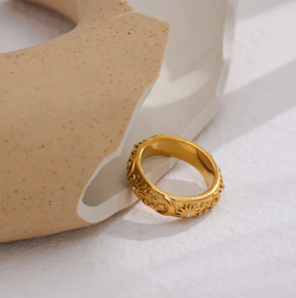 Anel de Estrela, Lua e Sol