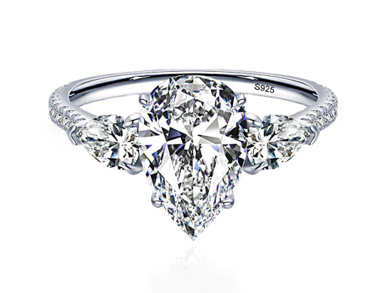 Drop-Shaped Yellow Diamond Ring in Sterling Silver