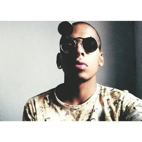 Retro-Style Sunglasses WEM Support (www.WEM.support)