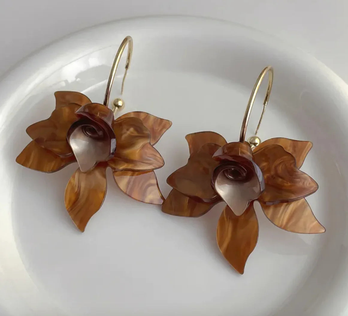 Elegant High-Grade Luxury Stud Earrings WEM Support (www.WEM.support)