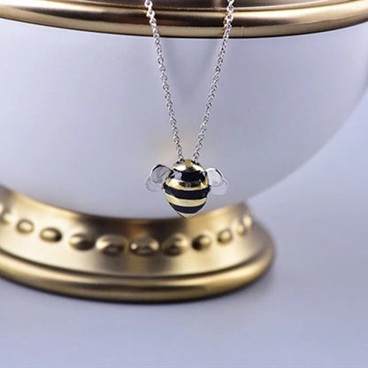 Silver Bee Pendant With Chain WEM Support (www.WEM.support)