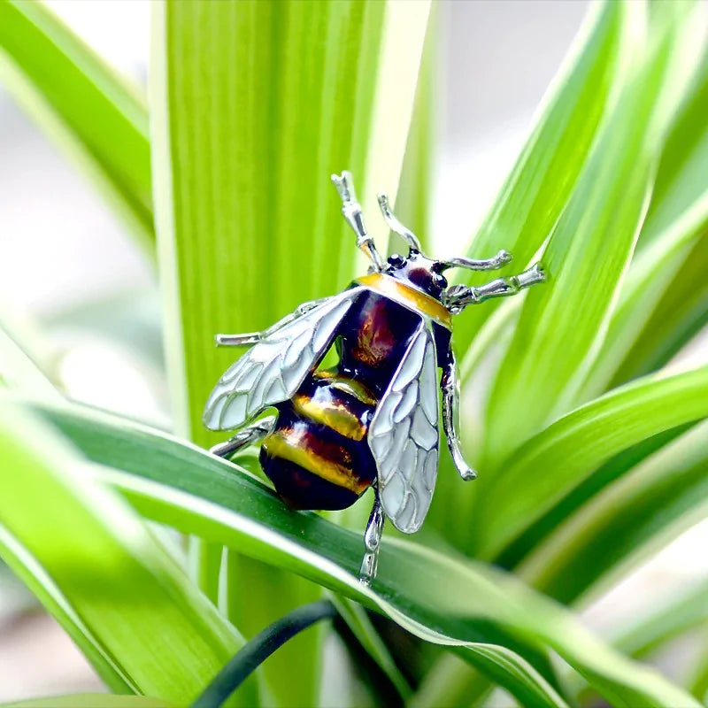 Enamel Killer Bee Scarf Clip WEM Support (www.WEM.support)