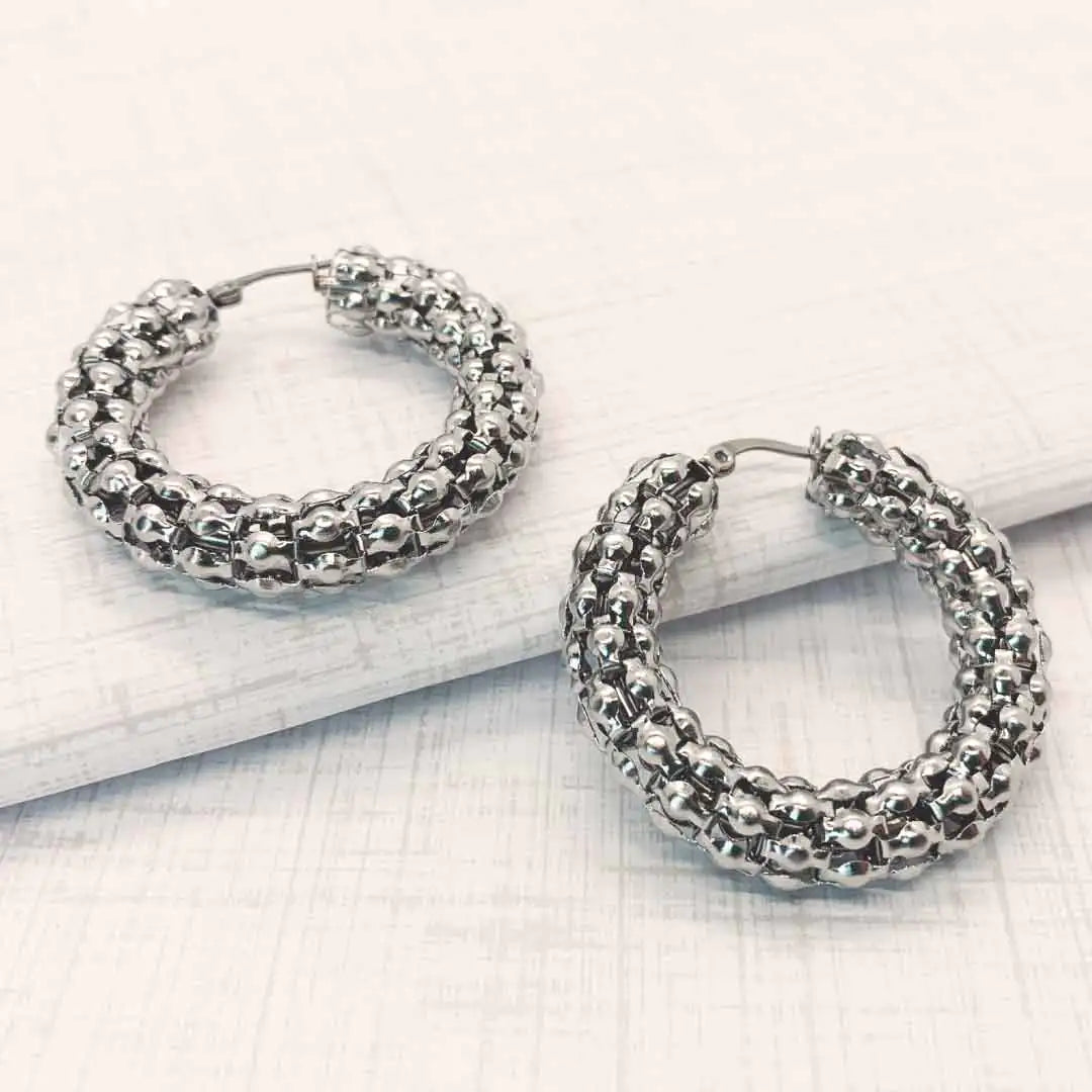 Peet Earrings -Small WEM Support (www.WEM.support)