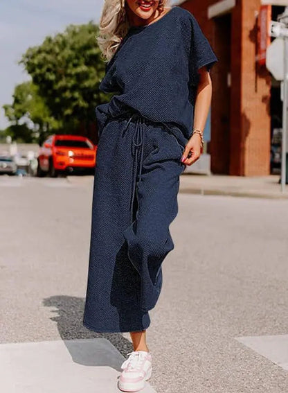 Solid Color Texture Casual Fashion Women's Wear Short-sleeved Trousers Two-piece Set WEM Support (www.WEM.support)