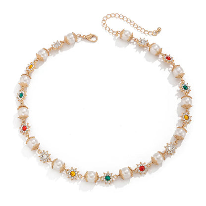 Colored Diamond-embedded Small Flower Pearl Necklace WEM Support (www.WEM.support)