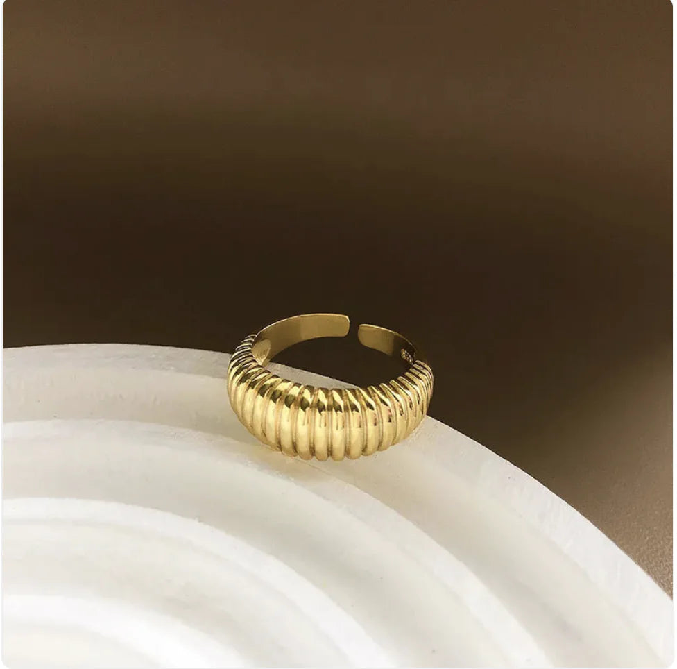 Sterling Silver Geometric Index Ring HejK.com